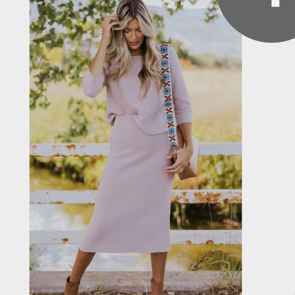 Roolee matching set knit skirt and sweater